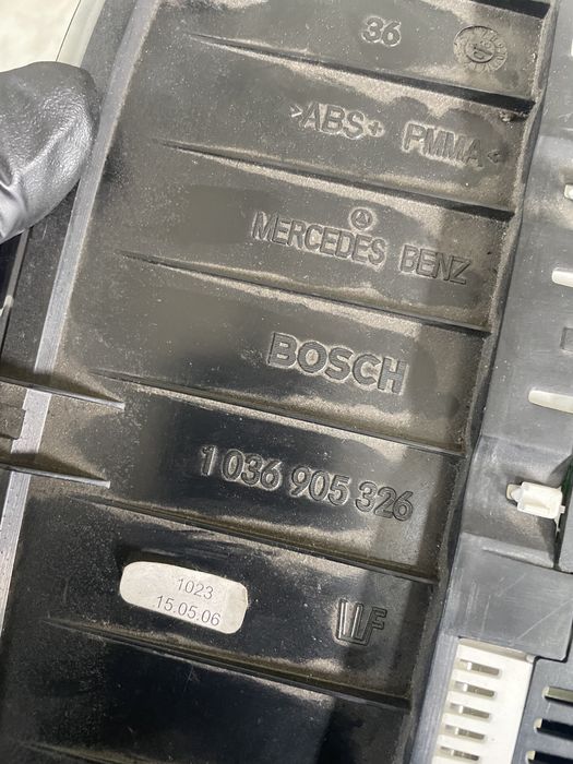 Ceasuri bord kilometraj / navigație Mercedes w221 s class Europa