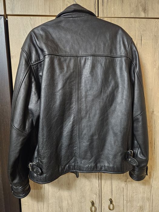 Vand geaca de piele naturala  GUESS