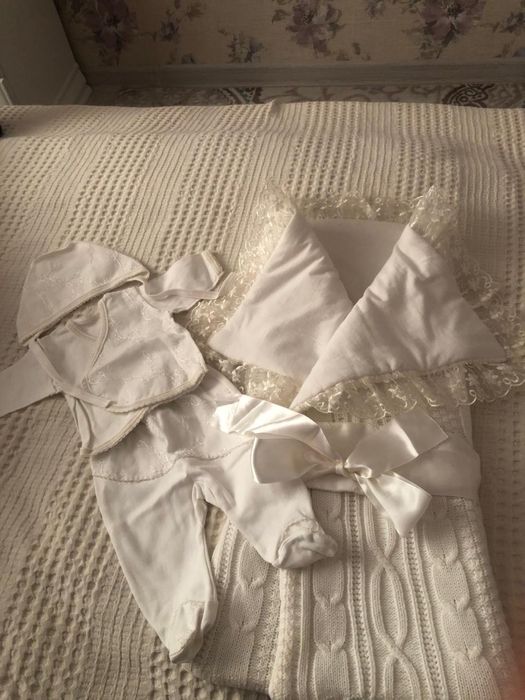 Продам конверт на выписку