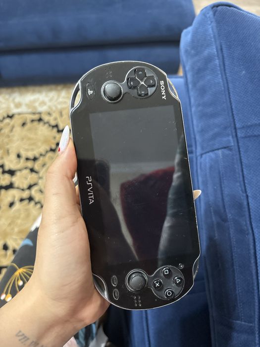 Psp vita черного цвета