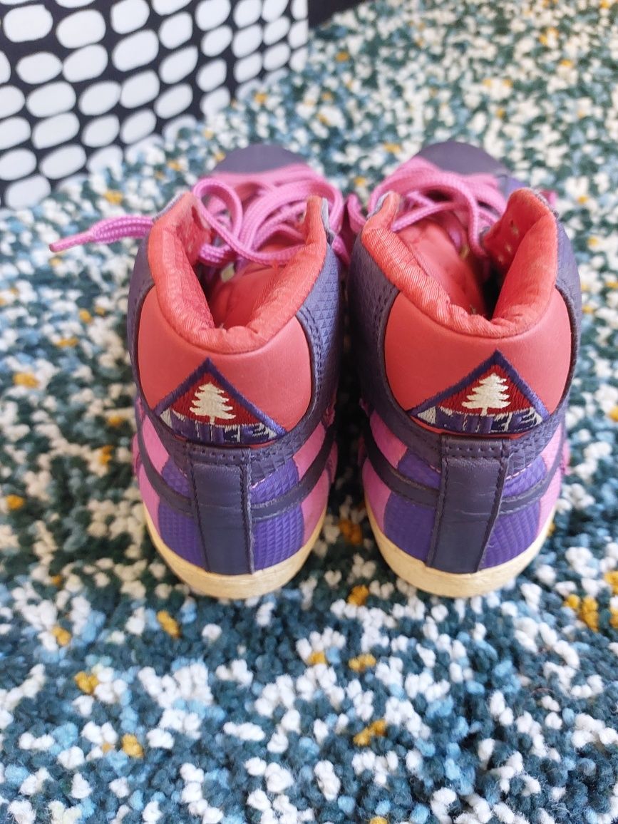 Дамски кецове Nike