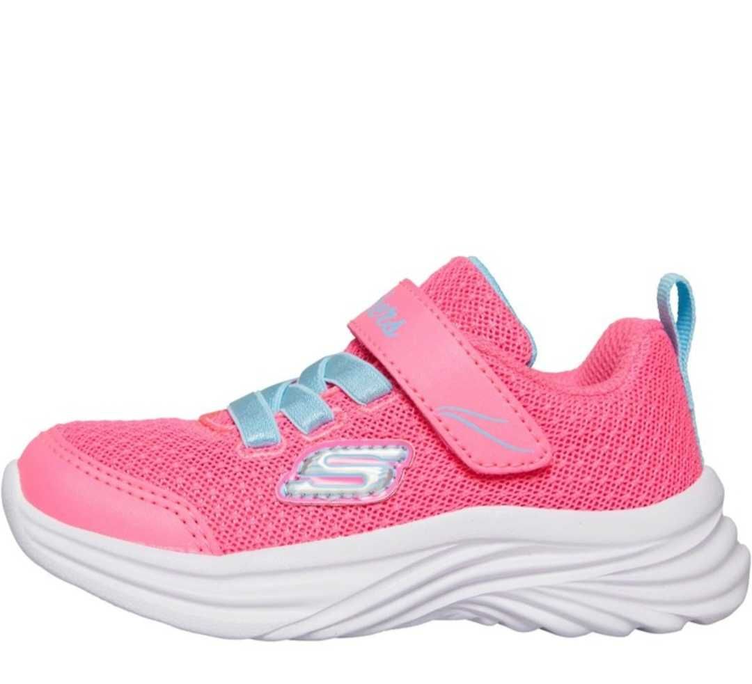 Маратонки Skechers за подрастващи. Чисто нови с кутии,от Англия