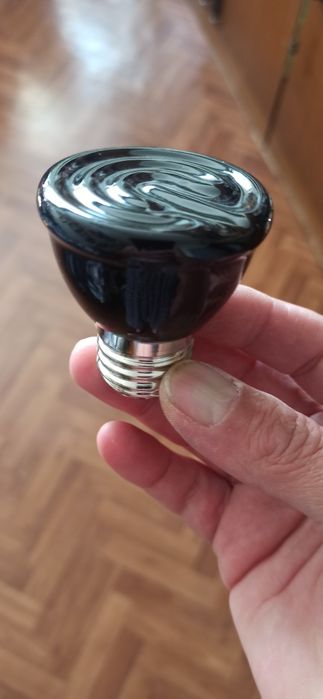 Продавам керамична лампа