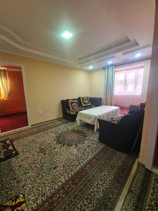 Шаҳар марказида 2 хонали квартира сотилади