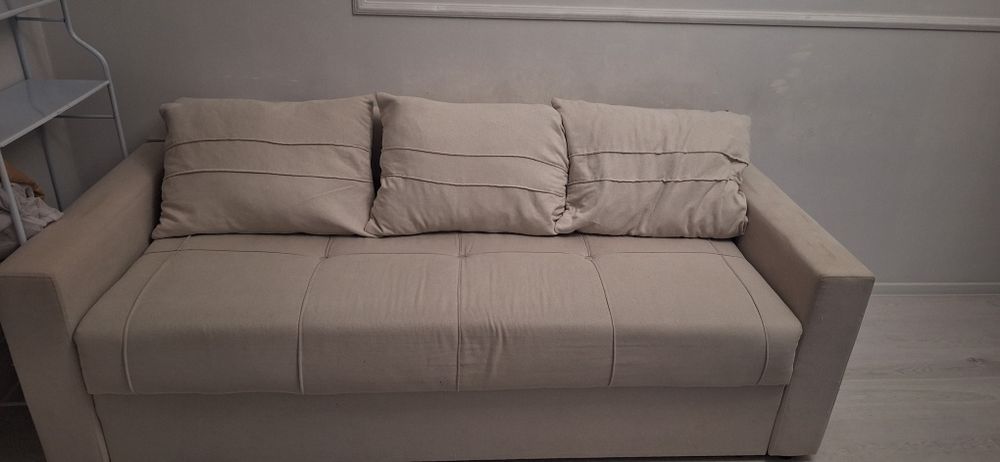 диван с 3-мя подушками двухместный