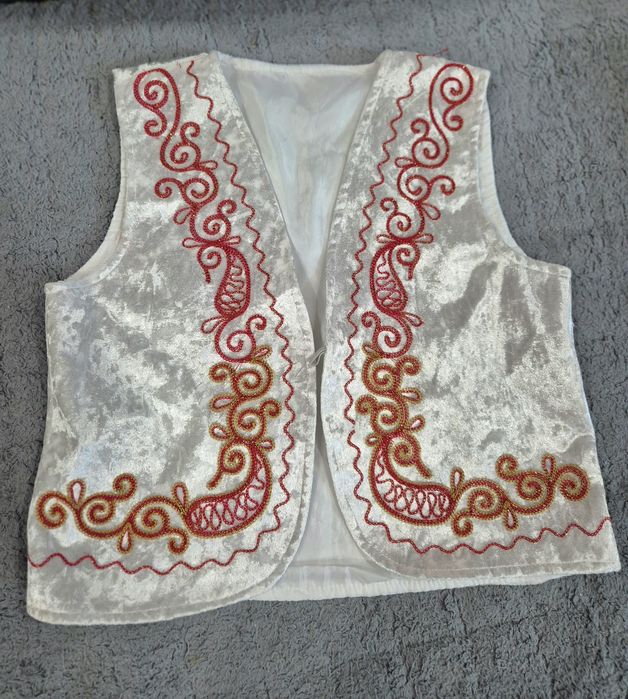 Жилетка детская в национальном стиле