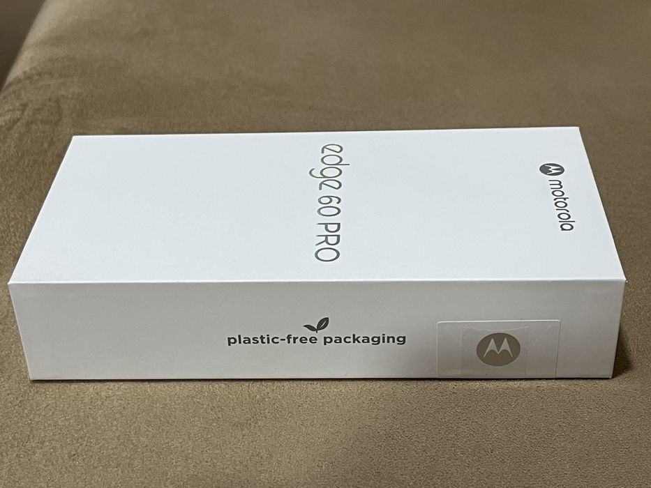 Motorola Edge 60 Pro 12 GB/512 GB в гаранция