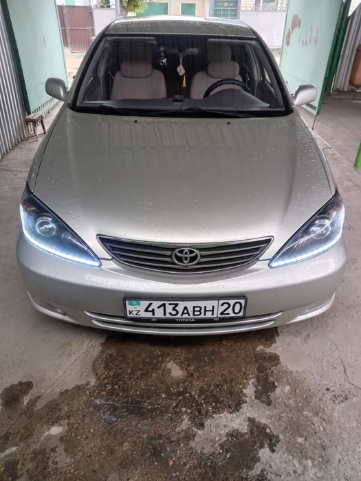 Продам машину тойота камри