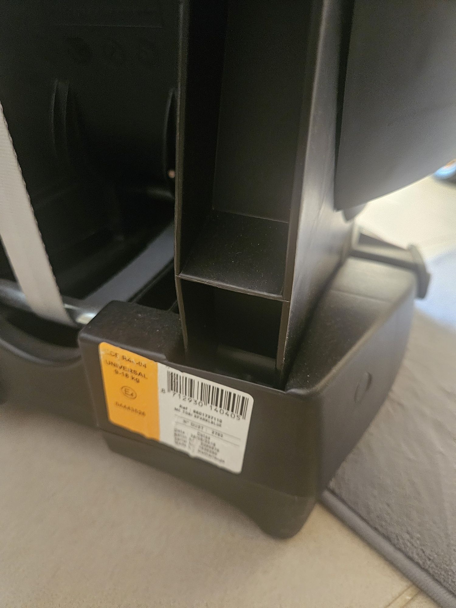 Стол за кола maxi cosi 9-16 кг.дънков плат  isofix
