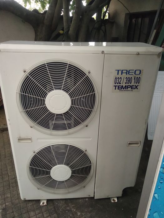 Колонен климатик