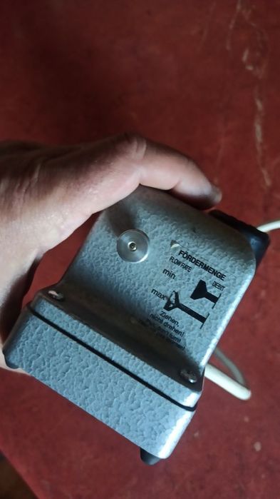 Pompa de aer pt acvariu sau furaje