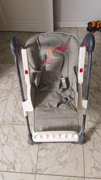 Стулчик для кормление детей