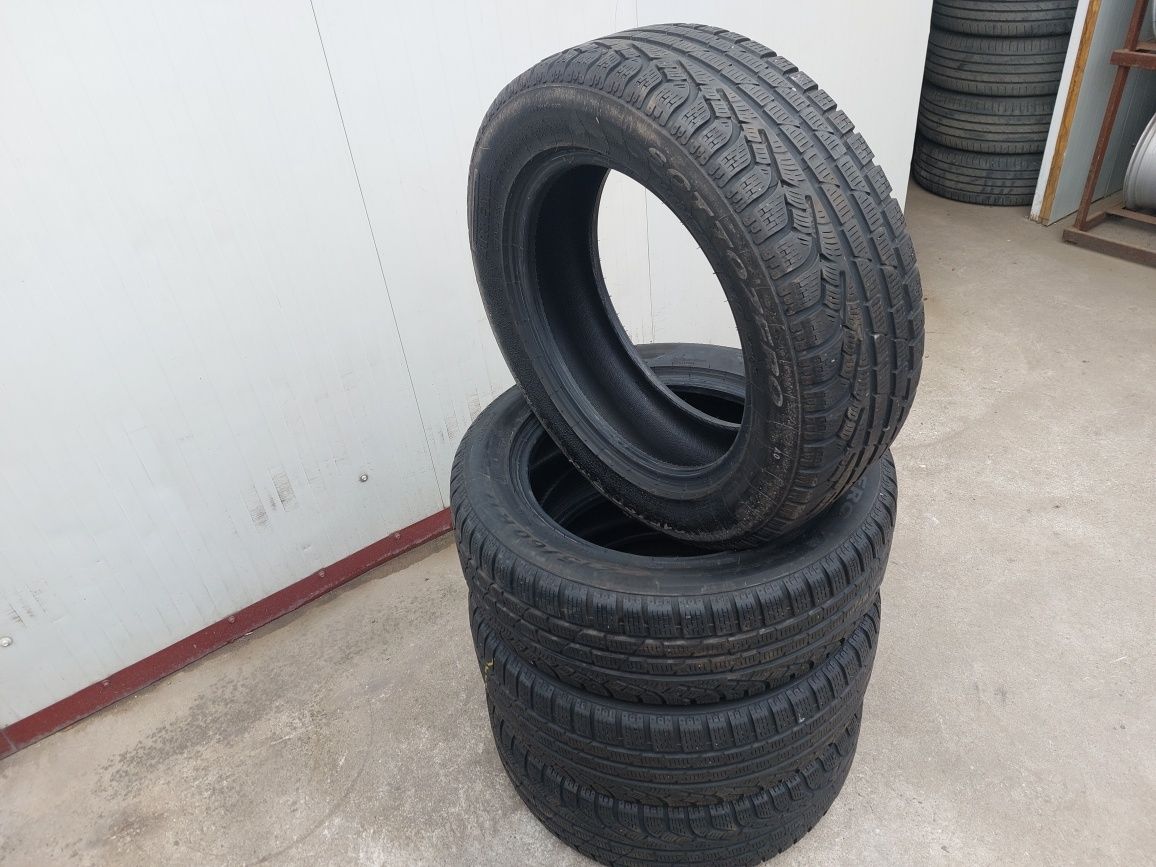 125 lei bucata! Set anvelope M+S/IARNA 215 60 17 Pirelli