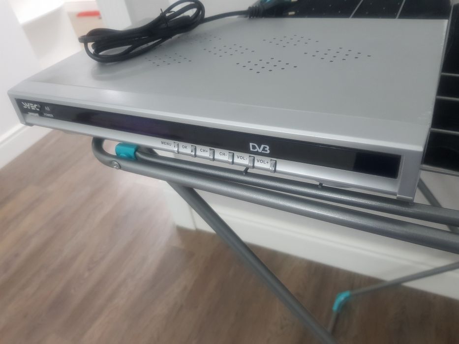 Приставка    jvek для спутниковое тарелок