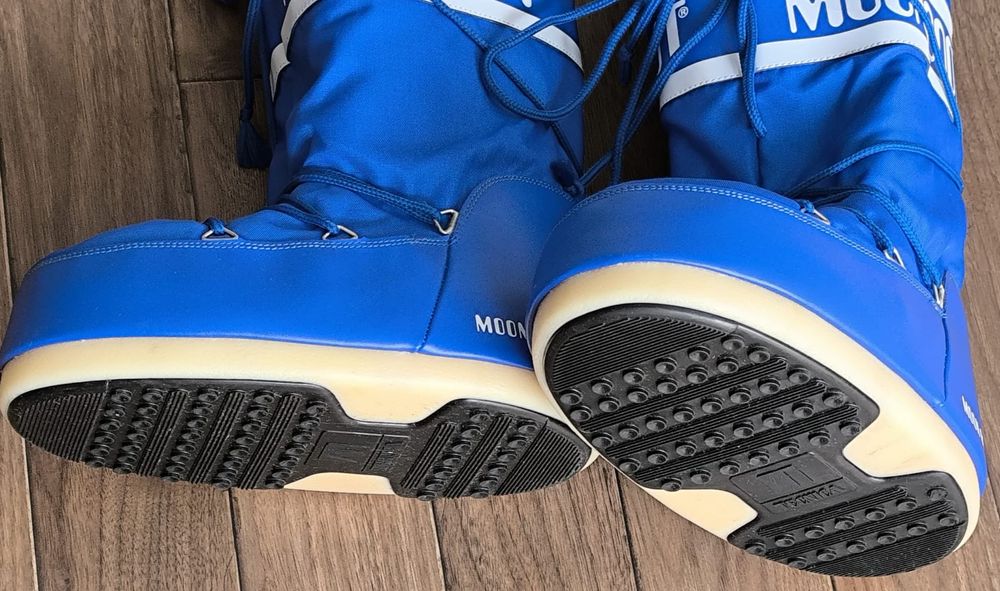 Cizme Moon Boot noi marimea 42-44 ORIGINALE