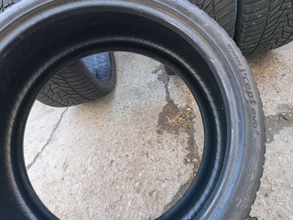 Anvelope second iarna 255 35 R21 Hankook 2021