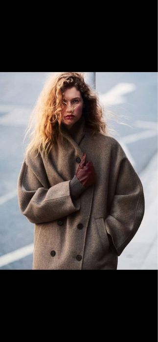 Пальто Cos в размере М (большемерит на L)  Новое!