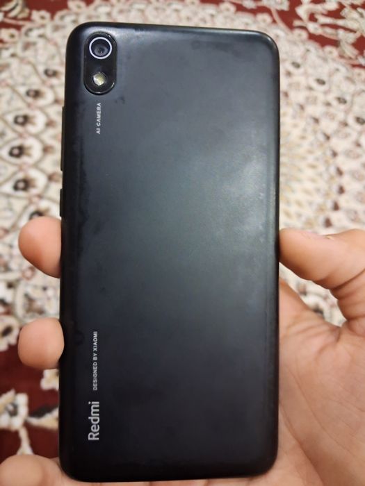 Telefon Redmi 7A sotiladi