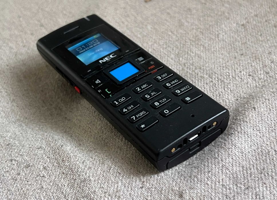 Telefon NEC G266 DECT profesional cu ecran color functional fara baza