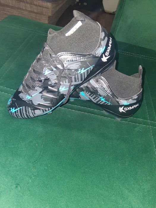 Ghete fottbal mărime 38 impecabile