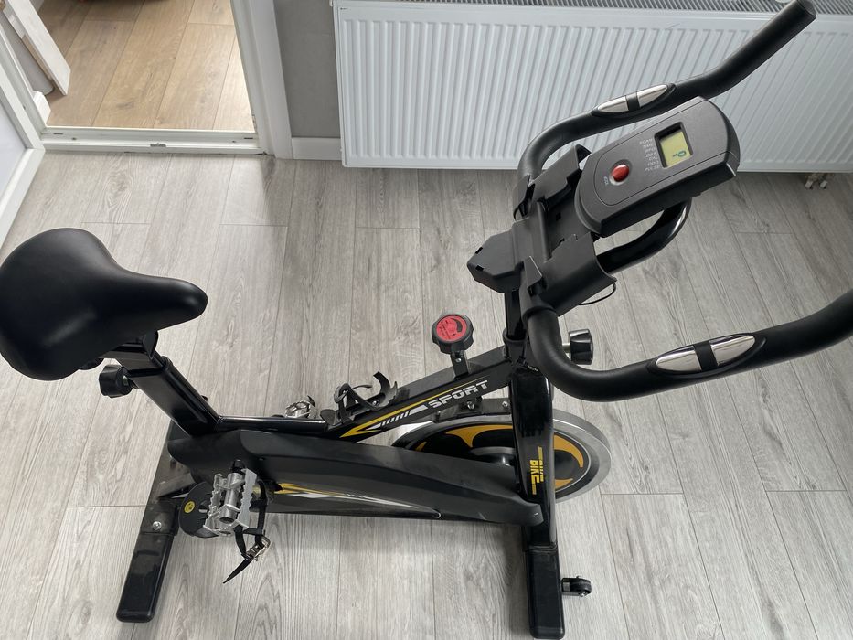 Велотренажер новый, пользовался пару раз
