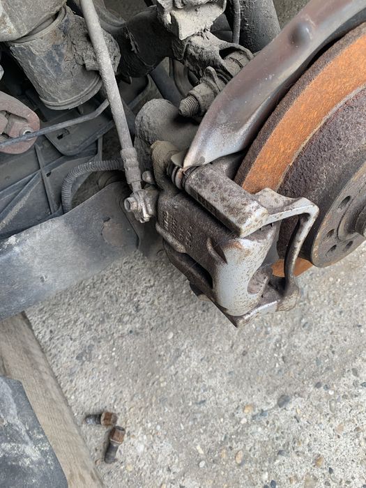 Etrier spate Stanga/Dreapta VW Passat B7