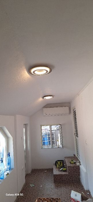 Interioare și exterioare