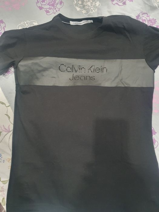 Чисто нови тениска Calvin Klein