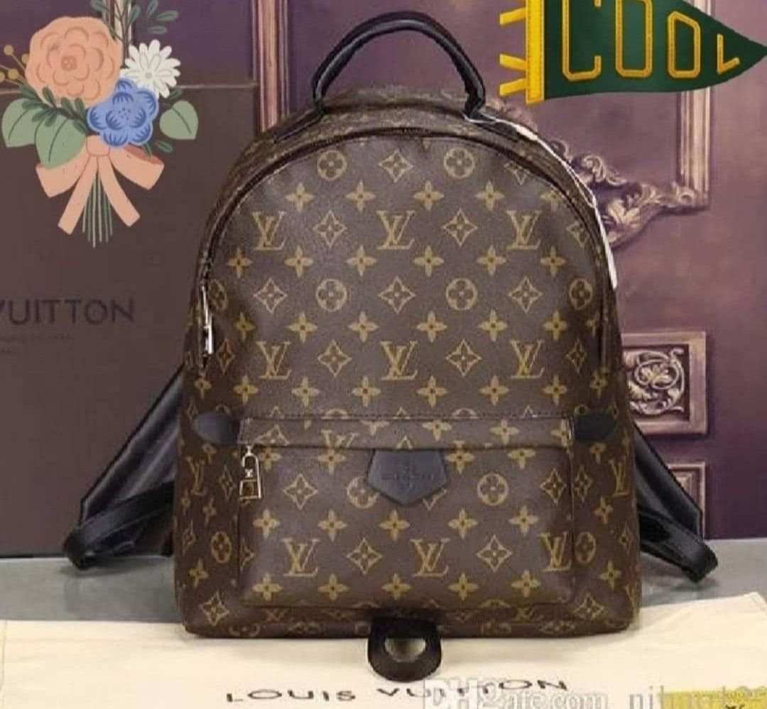 Set Louis Vuitton (3 articole),rucsac+portofel+curea,saculet,etichetă