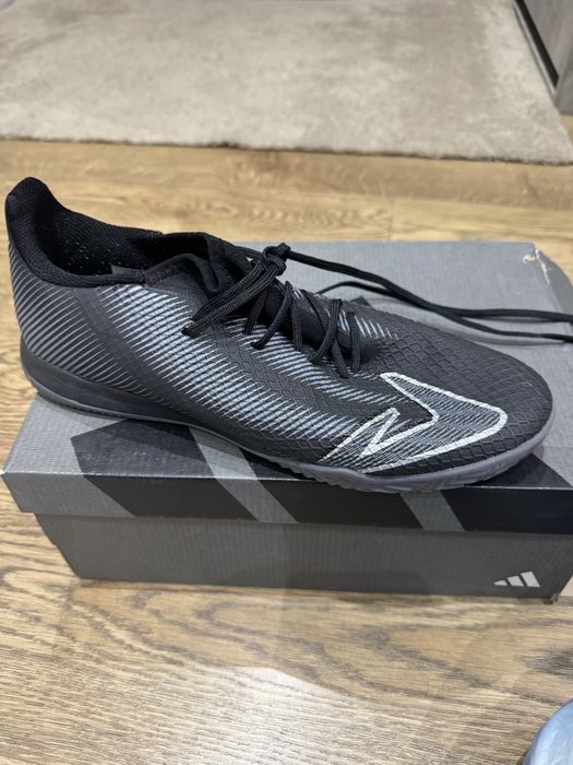 Продам Футзалки размер 39