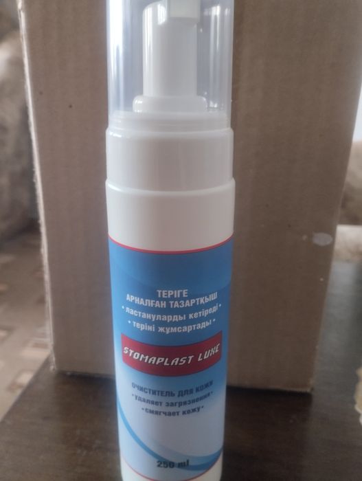 Очиститель для кожи. Смягчает кожу, очищает, увлажняет