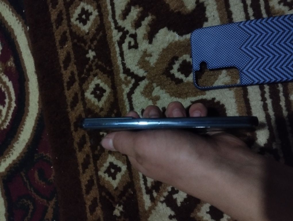 Samsung galaxsi s22 8 ga 256 tali