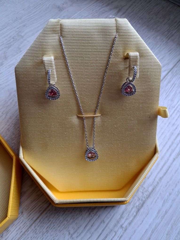 Vand set swarovski nou