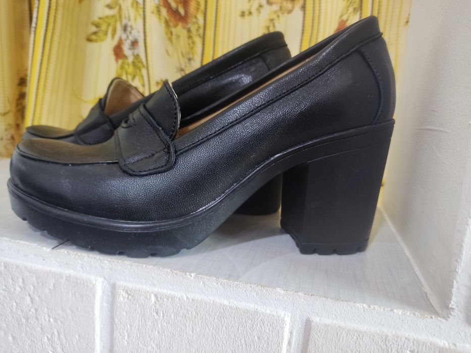 Туфли женские кожаные бу