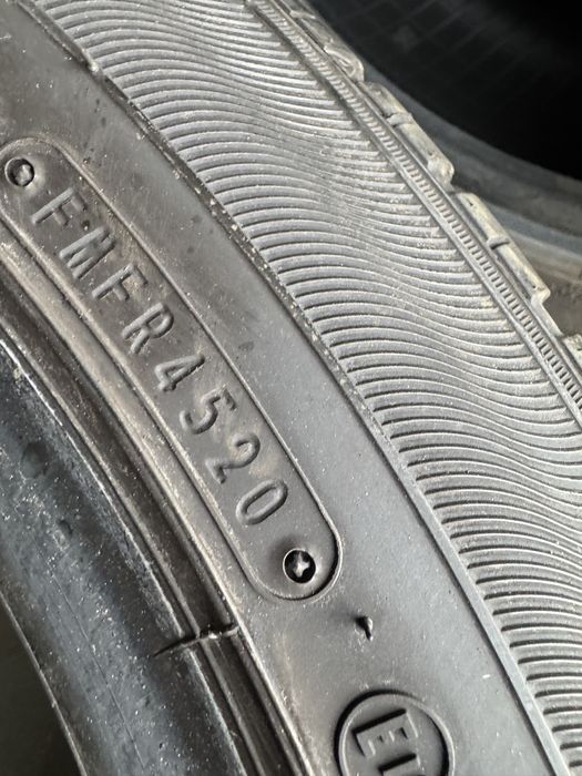 Anv iarna 225/50/17 Sumitimo/Goodyear