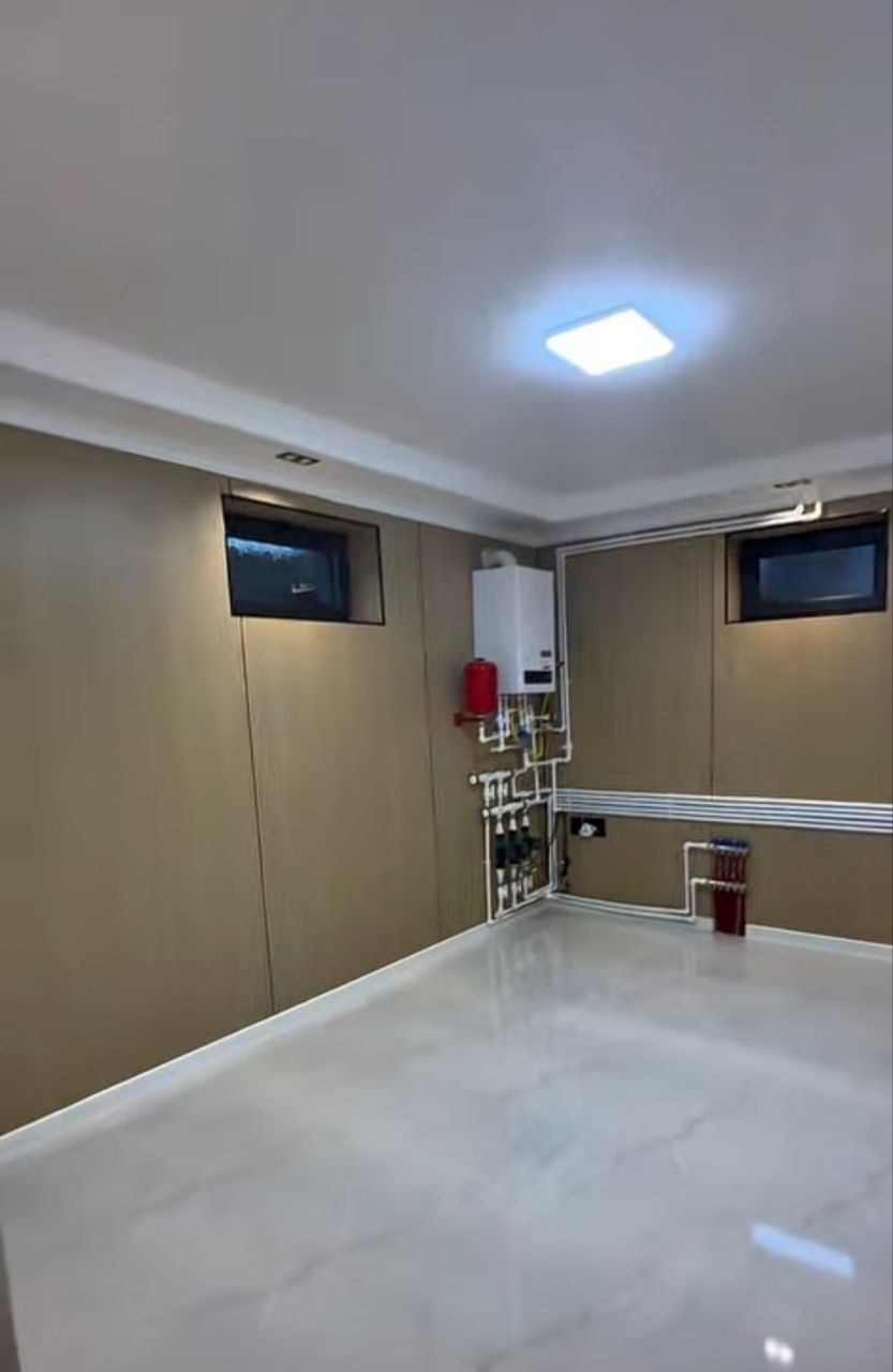 Yunsobod shaxriston keng aspal kocha 1.2 sotu 4 xona + oshxona podvol