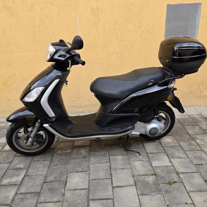Piaggio Fly 125 cc categ B