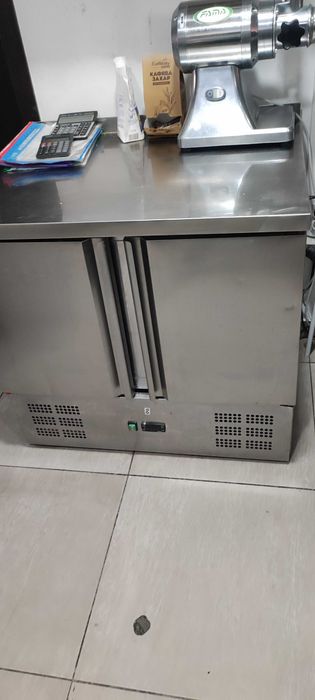 Продавам оборудване за производство на храни