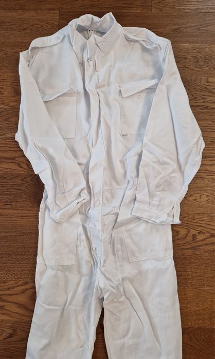 Combinezoane lucru diferite culori