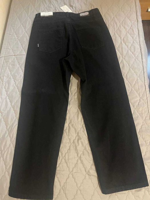 Чисто нови дънки размер 32