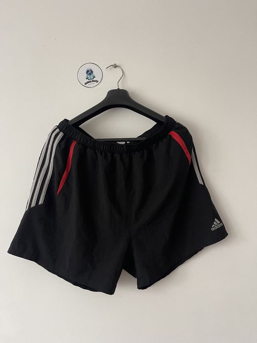 Pantaloni scurti adidas