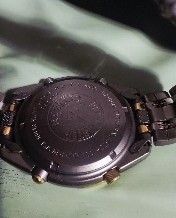 Citizen World time Chronograph Titanium