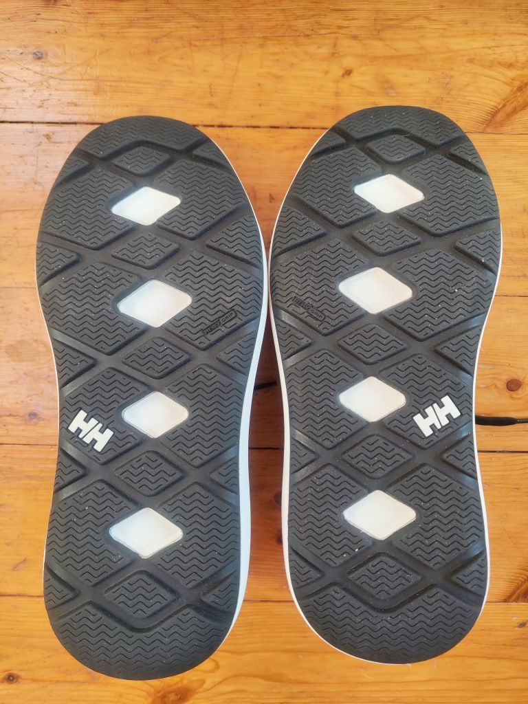 !НОВИ! Обувки / маратонки / сникъри Helly Hansen Sneaker