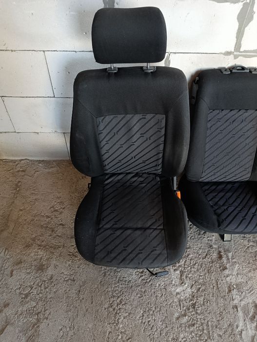Продам сиденья на Пассат в4