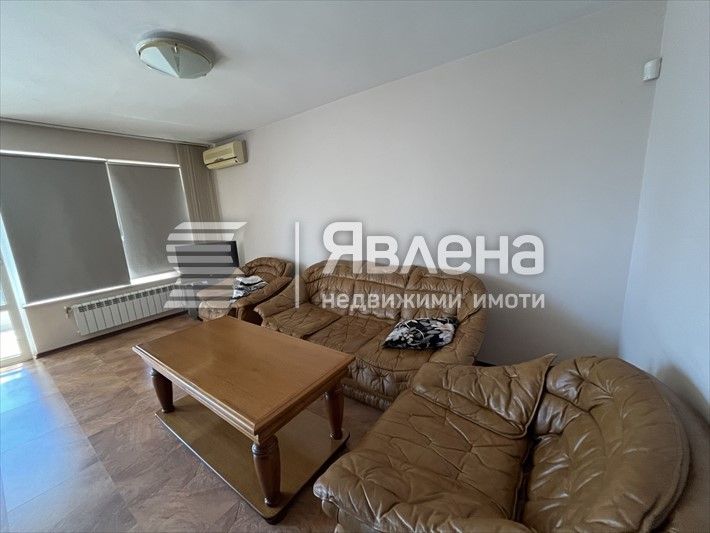 Многостаен апартамент в сърцето на Бриз