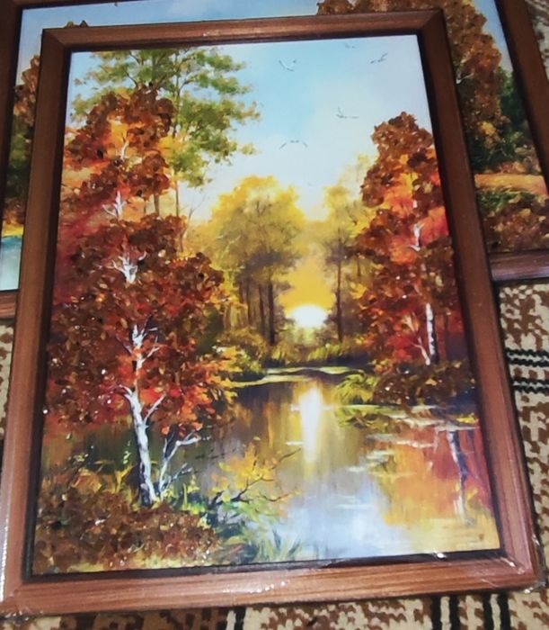 Продам картины с Калининграда украшена настоящим янтарем