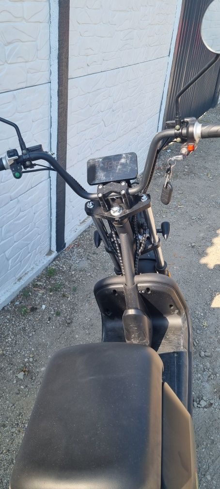 Vând scuter electric