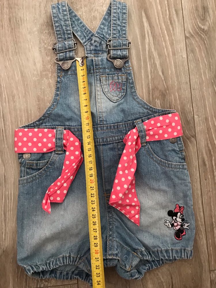 Salopeta de jeans H&M cu Minnie nr.62