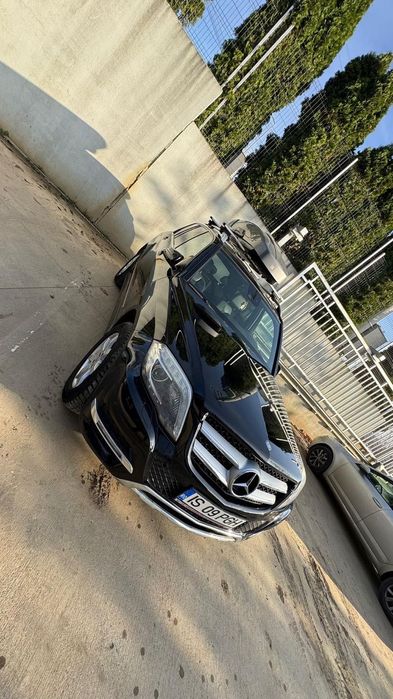 Vând Mercedes GLK 2.2 CDI/ septembrie 2012 facelift/ cutie  Thule