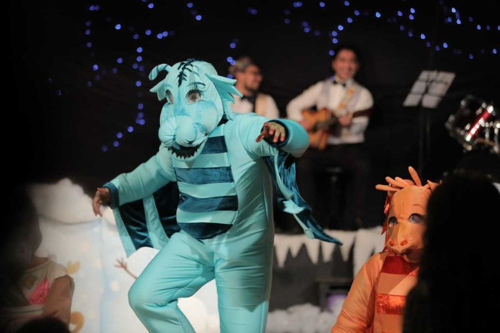 Qorbobo va Qorqiz xizmati. Дед Мороз